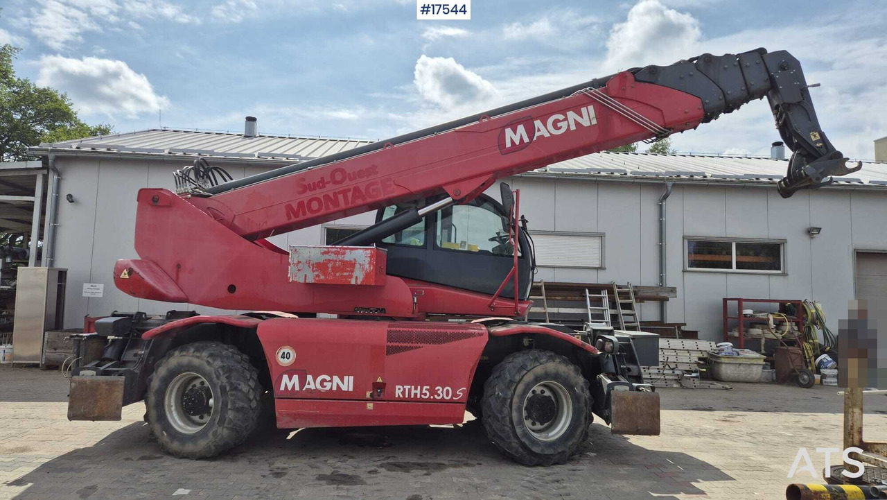 Rotating telescopic handler MAGNI RTH 5.30 SM/C (2016) - Телескопический погрузчик: фото 4 Rotating telescopic handler MAGNI RTH 5.30 SM/C (2016) - Телескопический погрузчик: фото 4
