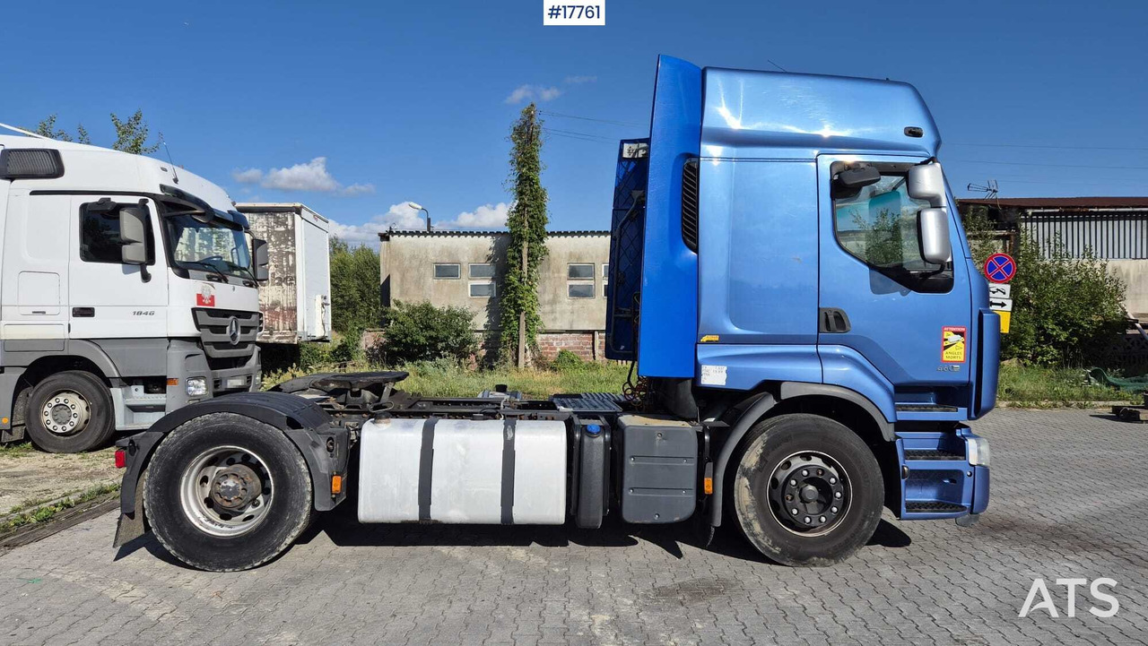 Tractor unit RENAULT PREMIUM 460 (2011) - Тягач: фото 5 Tractor unit RENAULT PREMIUM 460 (2011) - Тягач: фото 5