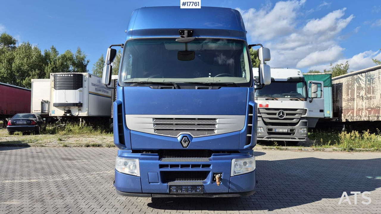 Tractor unit RENAULT PREMIUM 460 (2011) - Тягач: фото 2 Tractor unit RENAULT PREMIUM 460 (2011) - Тягач: фото 2