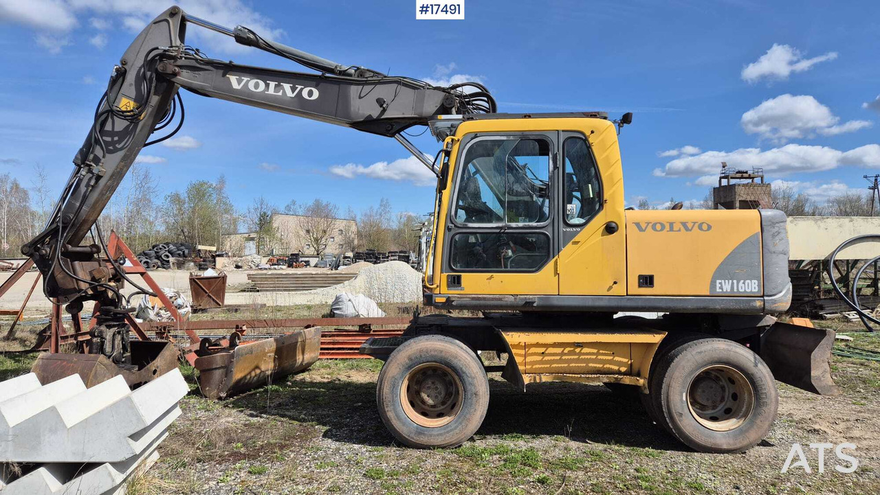 Wheeled excavator VOLVO EW 160B (2003) - Колёсный экскаватор: фото 3 Wheeled excavator VOLVO EW 160B (2003) - Колёсный экскаватор: фото 3