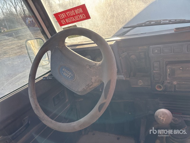 2010 Land Rover Defender (Inoperable) SUV - Внедорожник: фото 5 2010 Land Rover Defender (Inoperable) SUV - Внедорожник: фото 5