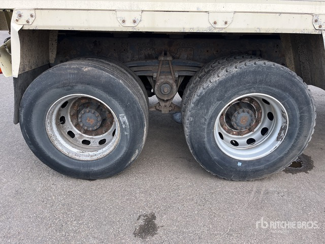 2010 Volvo FM420 8x4 Twin-Steer Sleeper Quad/A Dump Truck - Самосвал: фото 5 2010 Volvo FM420 8x4 Twin-Steer Sleeper Quad/A Dump Truck - Самосвал: фото 5