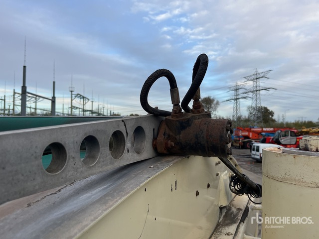 2010 Volvo FM420 8x4 Twin-Steer Sleeper Quad/A Dump Truck - Самосвал: фото 4 2010 Volvo FM420 8x4 Twin-Steer Sleeper Quad/A Dump Truck - Самосвал: фото 4