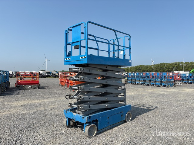 2014 Genie GS-4047 Electric Scissor Lift - Ножничный подъемник: фото 2 2014 Genie GS-4047 Electric Scissor Lift - Ножничный подъемник: фото 2