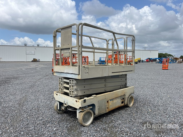Genie GS-2646 Scissor Lift - Ножничный подъемник: фото 2 Genie GS-2646 Scissor Lift - Ножничный подъемник: фото 2