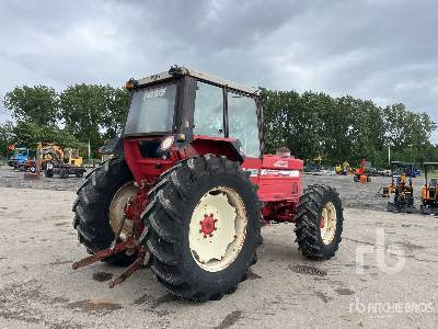 INTERNATIONAL HARVESTER 1255A - Трактор: фото 3 INTERNATIONAL HARVESTER 1255A - Трактор: фото 3