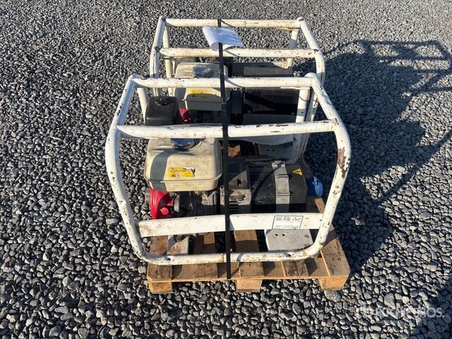 Sdmo R6 Generator Set - Электрогенератор: фото 5 Sdmo R6 Generator Set - Электрогенератор: фото 5