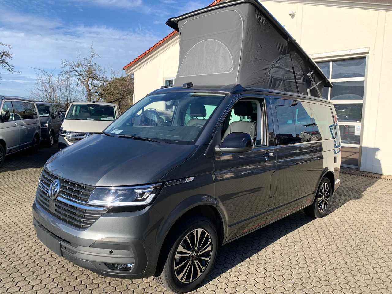 Кастенваген VW T6.1 Cali Beach Camper Edition DSG 230V Luft-Standh. ArtVelours: фото 1