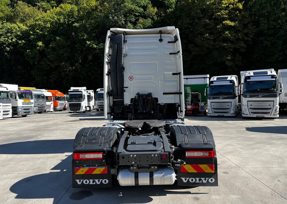 Volvo FH 500 // Zamiana na starszy // EURO 6 // Standard // 2024 Rok // Parkclima // Globe XL // Skóry // Joystick // - Тягач: фото 5 Volvo FH 500 // Zamiana na starszy // EURO 6 // Standard // 2024 Rok // Parkclima // Globe XL // Skóry // Joystick // - Тягач: фото 5