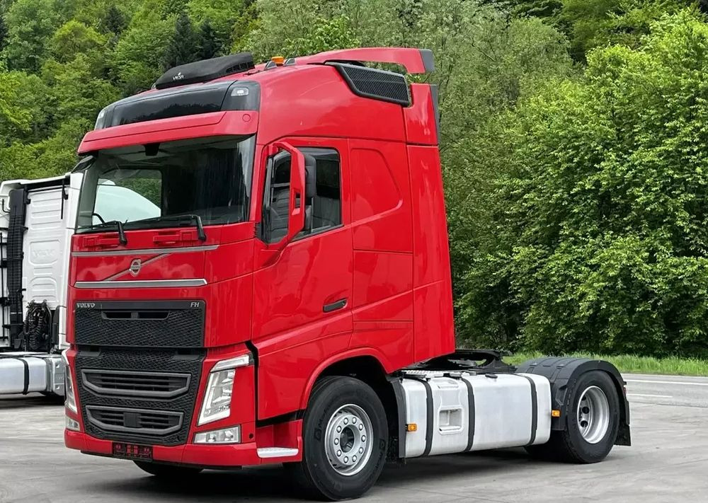 Volvo FH // Standard // 2018 // Duże zbiorniki // Klima postojowa // Radary // Idealny ! - Тягач: фото 1 Volvo FH // Standard // 2018 // Duże zbiorniki // Klima postojowa // Radary // Idealny ! - Тягач: фото 1
