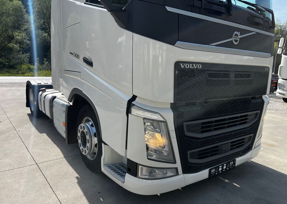 Volvo FH500 // 2016 // Mega // 2 zbiorniki // Z ruchu międzynarodowego // - Тягач: фото 4 Volvo FH500 // 2016 // Mega // 2 zbiorniki // Z ruchu międzynarodowego // - Тягач: фото 4