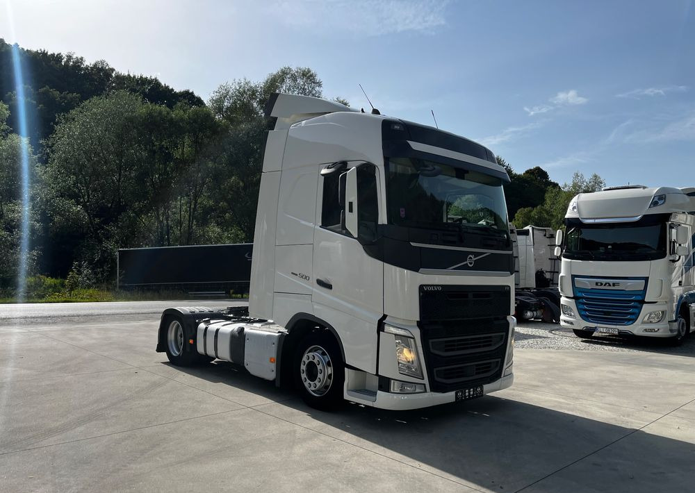 Volvo FH500 // 2016 // Mega // 2 zbiorniki // Z ruchu międzynarodowego // - Тягач: фото 3 Volvo FH500 // 2016 // Mega // 2 zbiorniki // Z ruchu międzynarodowego // - Тягач: фото 3