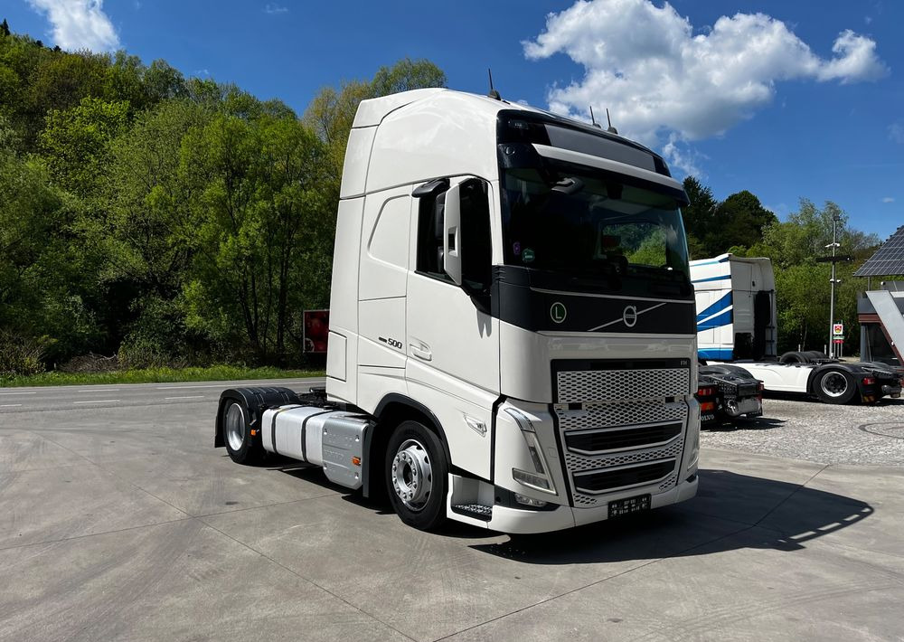 Volvo FH500 // Zamiana na starszy //New Face // Low Deck // Full Led // ACC // Globe XL // ParkClima // Zamiana za starszy - Тягач: фото 4 Volvo FH500 // Zamiana na starszy //New Face // Low Deck // Full Led // ACC // Globe XL // ParkClima // Zamiana za starszy - Тягач: фото 4