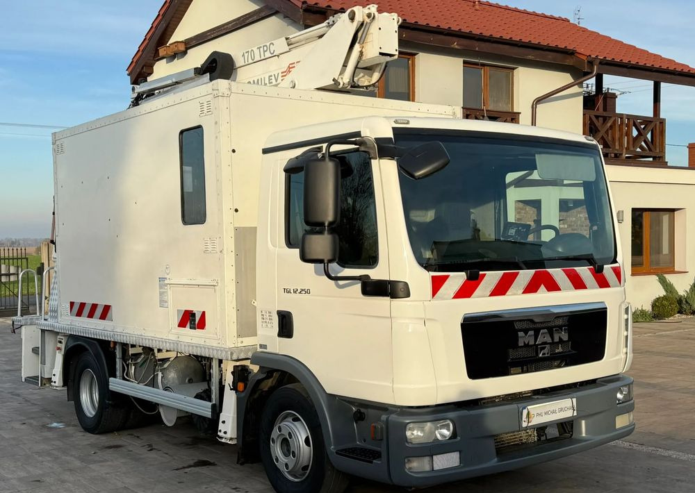 MAN TGL 12.250 - Грузовик с подъемником: фото 2 MAN TGL 12.250 - Грузовик с подъемником: фото 2
