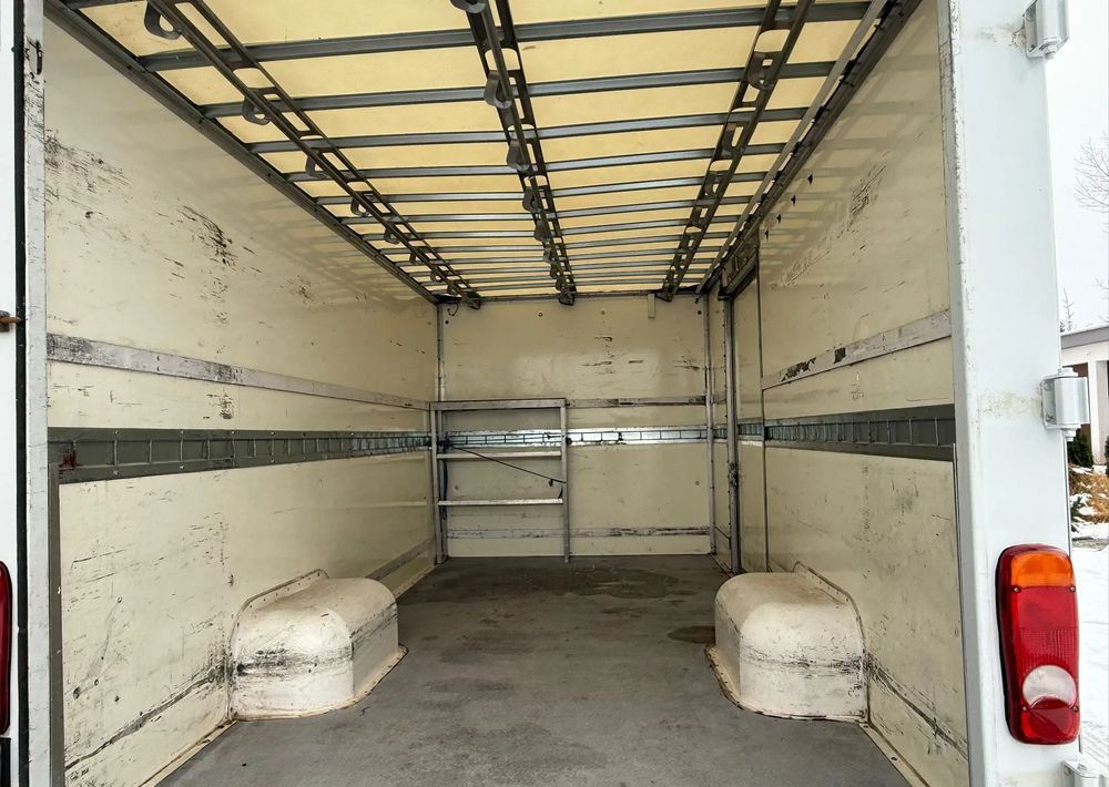 Малотоннажный фургон Renault Master: фото 12 Малотоннажный фургон Renault Master: фото 12