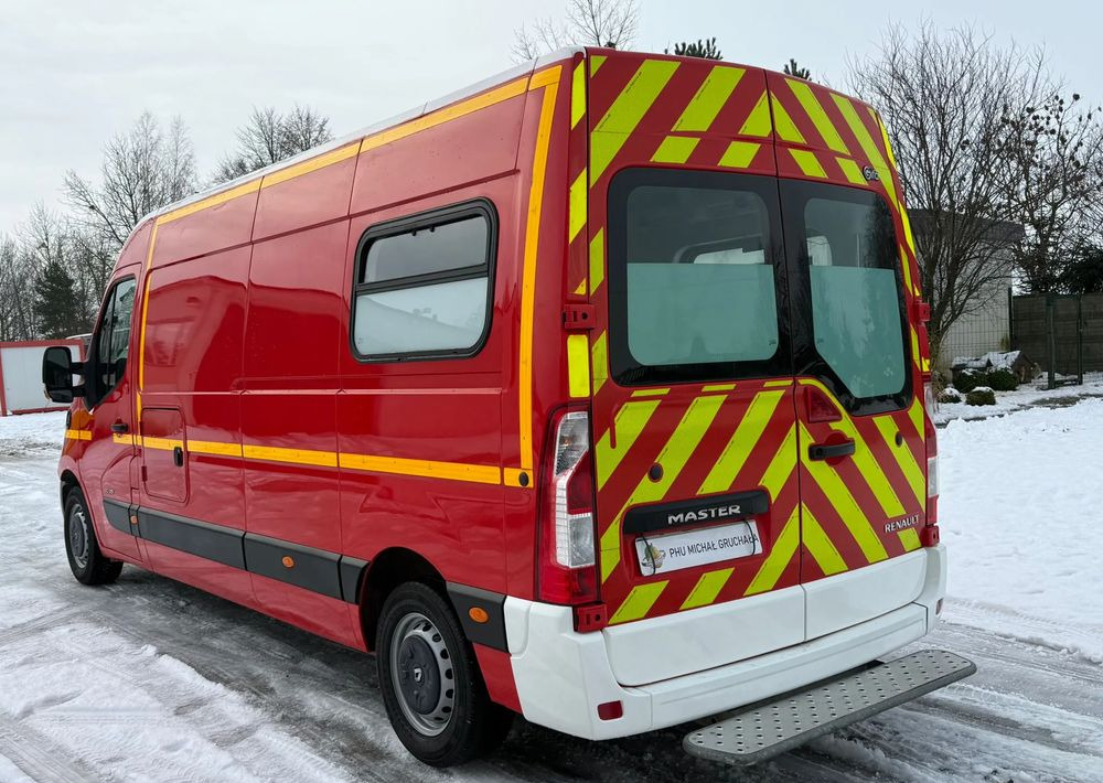 Машина скорой помощи Renault Master: фото 6 Машина скорой помощи Renault Master: фото 6