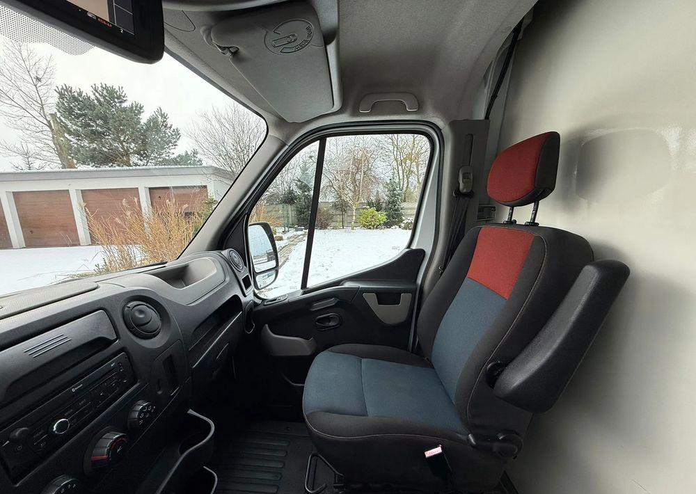 Малотоннажный фургон Renault Master: фото 10 Малотоннажный фургон Renault Master: фото 10