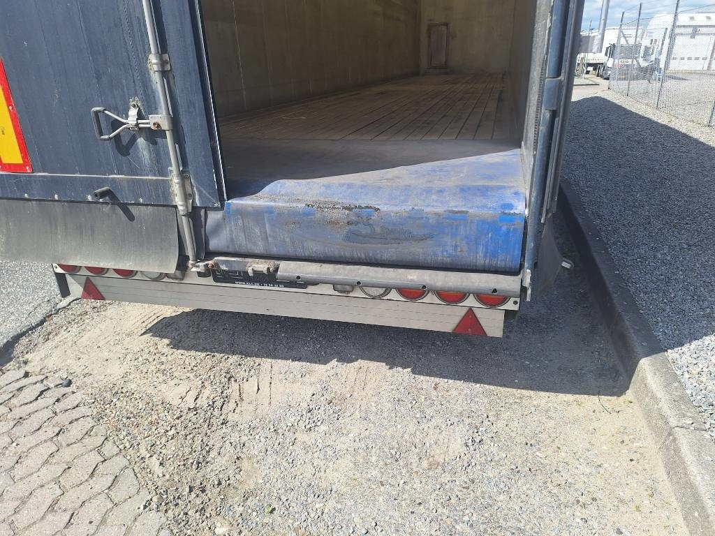KLC 4 akslet walking floor trailer - Полуприцеп с подвижным полом: фото 5 KLC 4 akslet walking floor trailer - Полуприцеп с подвижным полом: фото 5
