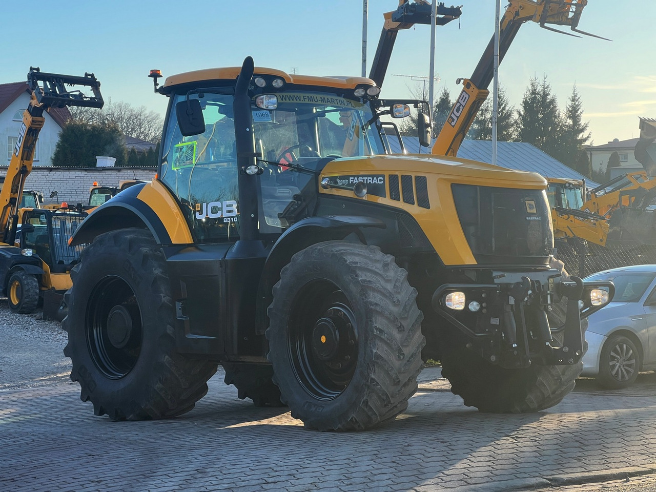 Трактор JCB Fastrac 8310: фото 10