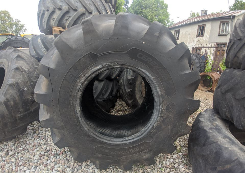 MICHELIN Cerexbib 2 VF 620/70 R 26 - Шина: фото 1 MICHELIN Cerexbib 2 VF 620/70 R 26 - Шина: фото 1