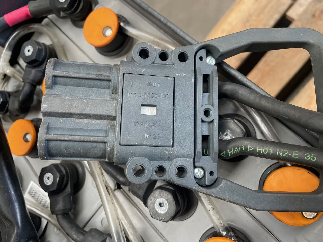 24 Volt I 3 PZS 375 - Аккумулятор для Погрузочно-разгрузочной техники: фото 4 24 Volt I 3 PZS 375 - Аккумулятор для Погрузочно-разгрузочной техники: фото 4