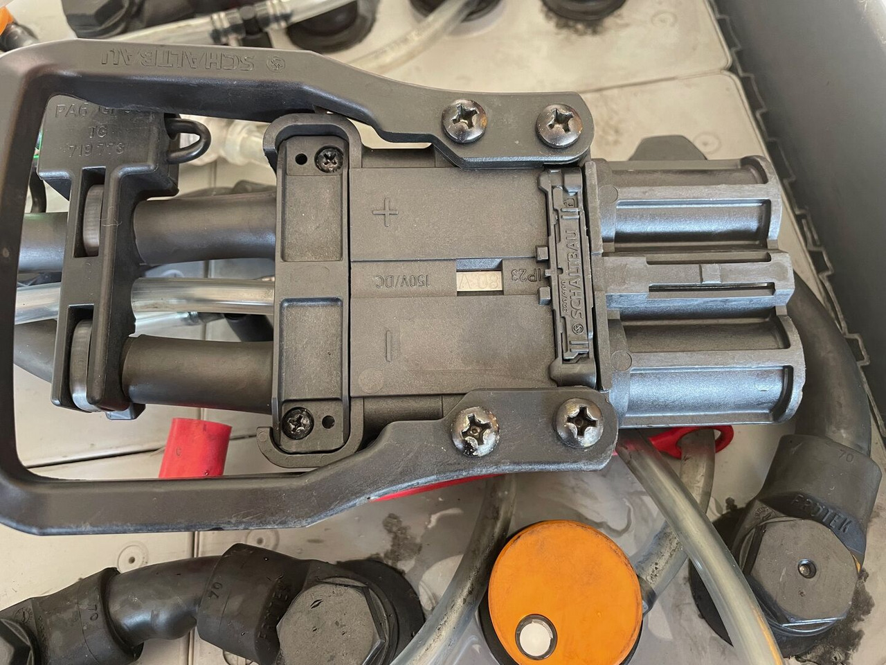 Exide 80V 6 PZS 930 - Аккумулятор для Погрузочно-разгрузочной техники: фото 4 Exide 80V 6 PZS 930 - Аккумулятор для Погрузочно-разгрузочной техники: фото 4