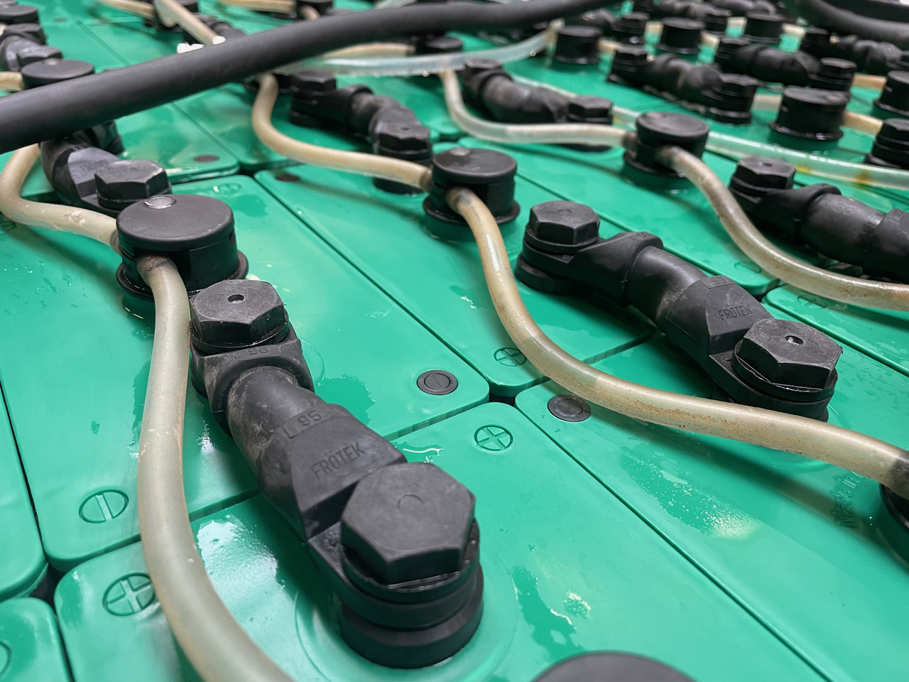 Hoppecke 80V 6 HPZS 930 - Аккумулятор для Погрузочно-разгрузочной техники: фото 3 Hoppecke 80V 6 HPZS 930 - Аккумулятор для Погрузочно-разгрузочной техники: фото 3