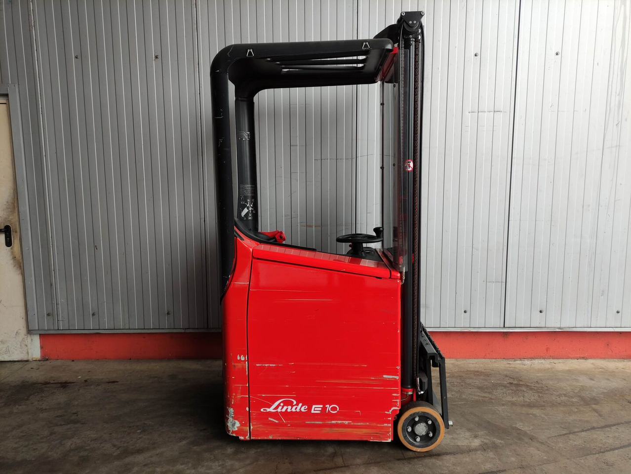 Linde E10 - Электропогрузчик: фото 2 Linde E10 - Электропогрузчик: фото 2