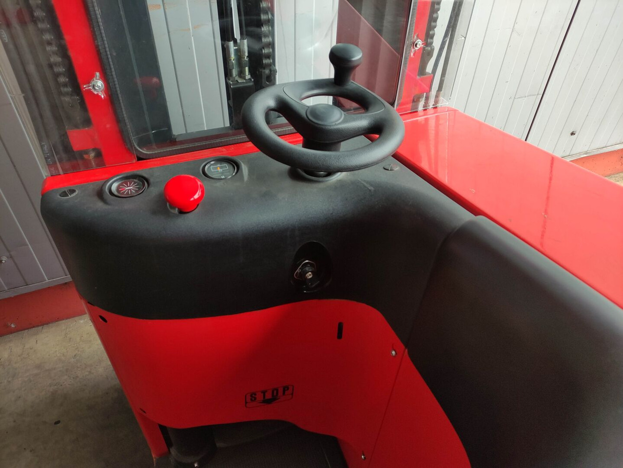 Linde E10 - Электропогрузчик: фото 5 Linde E10 - Электропогрузчик: фото 5