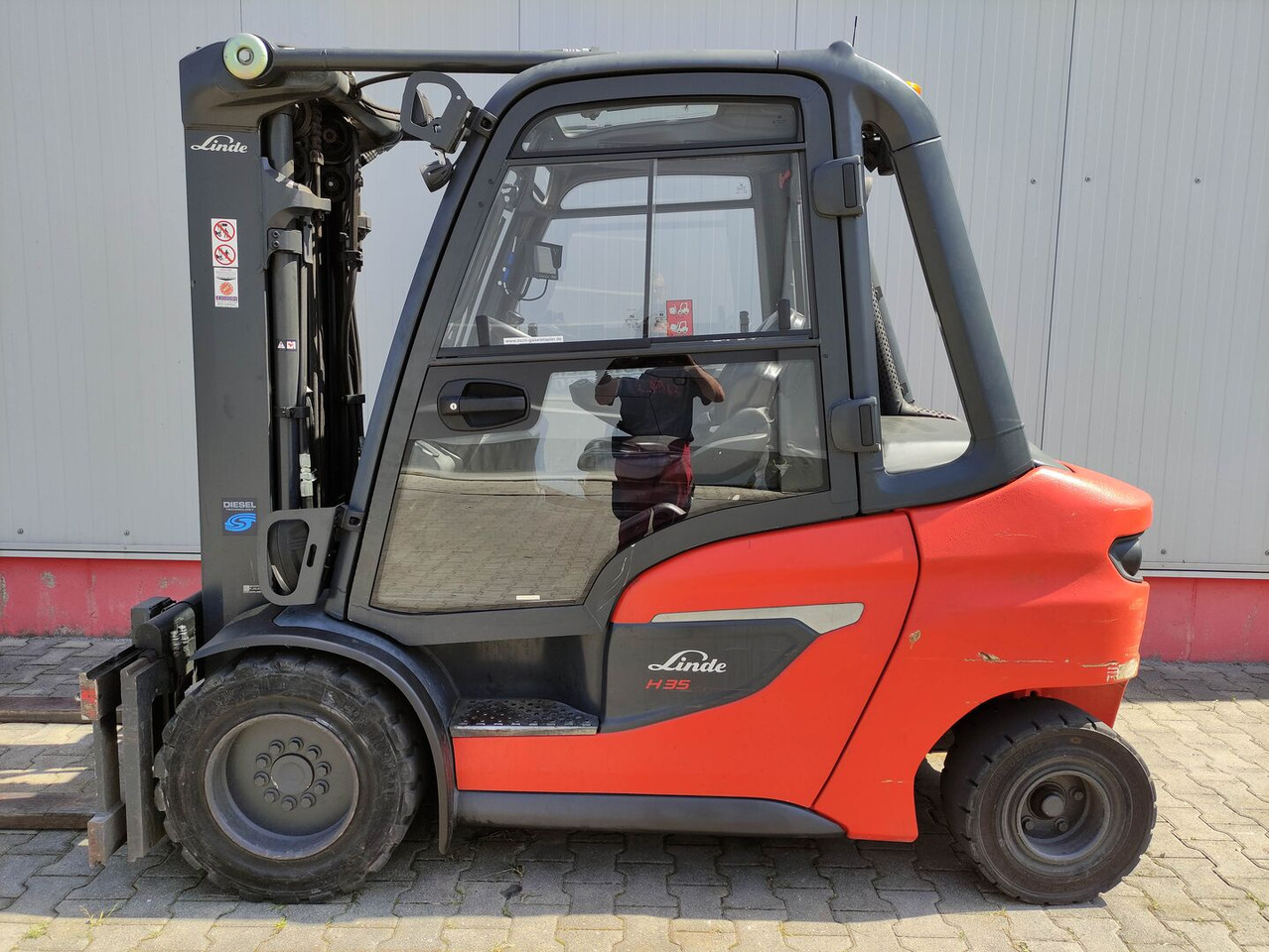 Linde H35D-01-1202 - Дизельный погрузчик: фото 1 Linde H35D-01-1202 - Дизельный погрузчик: фото 1