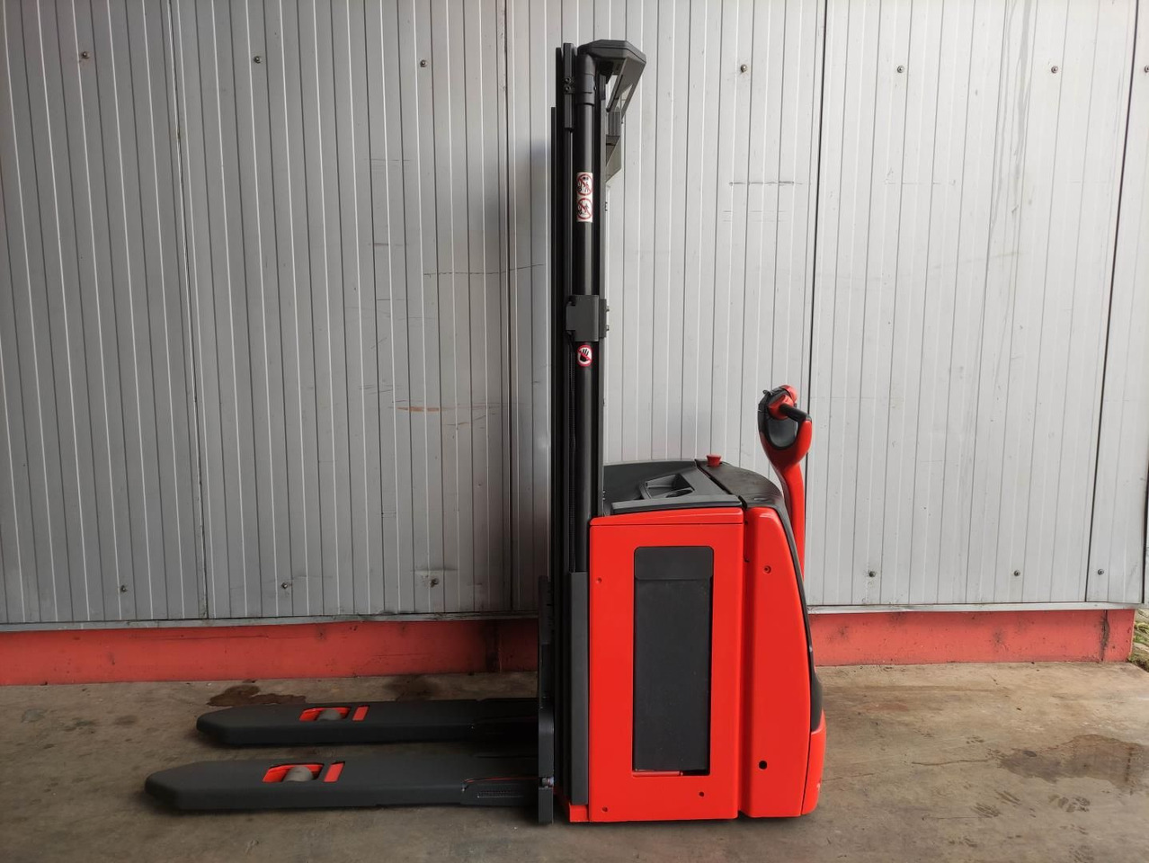Linde L14-1173 (LACK NEU) - Штабелер: фото 1 Linde L14-1173 (LACK NEU) - Штабелер: фото 1
