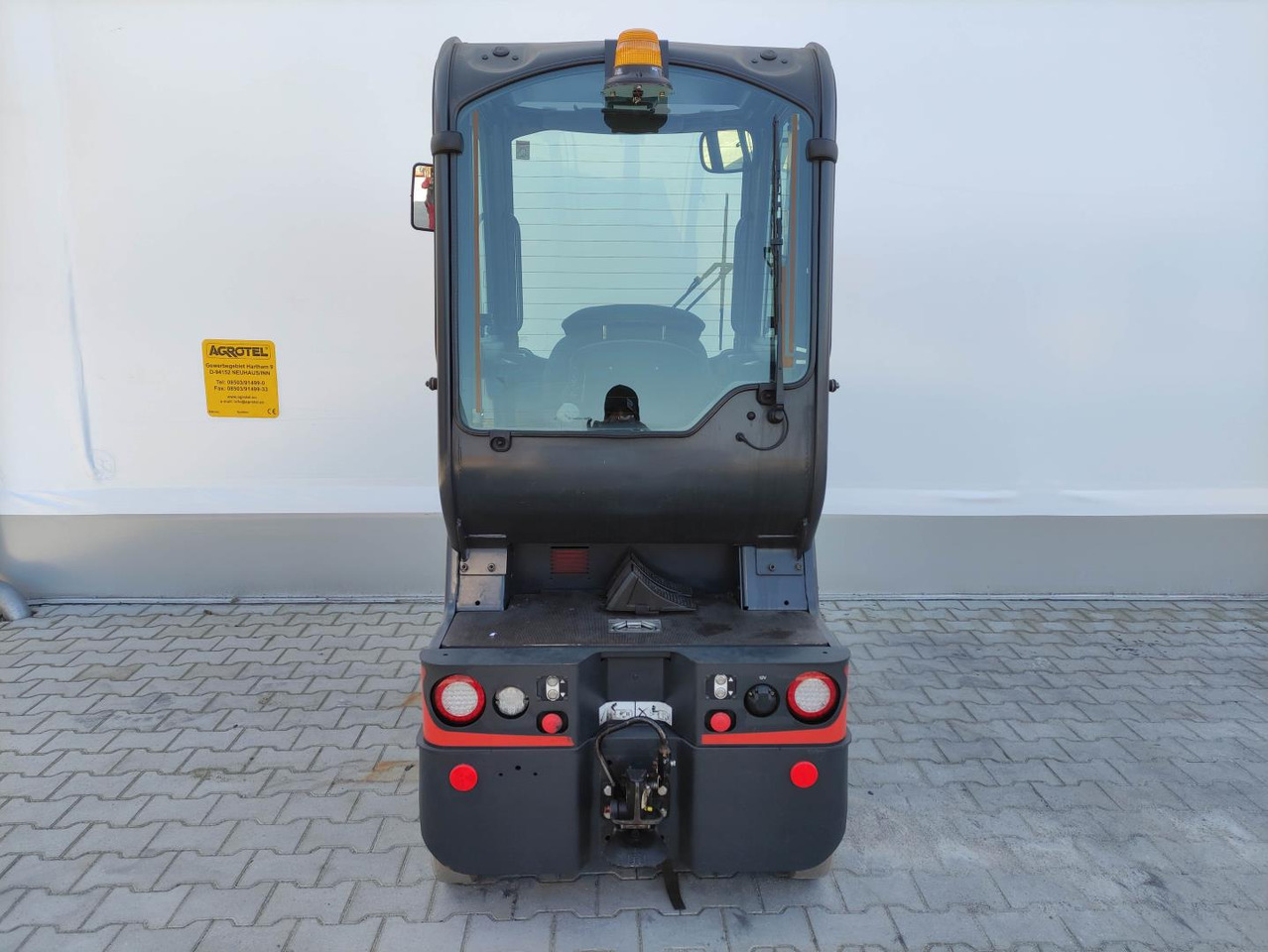 Linde P80 - Складской тягач: фото 4 Linde P80 - Складской тягач: фото 4