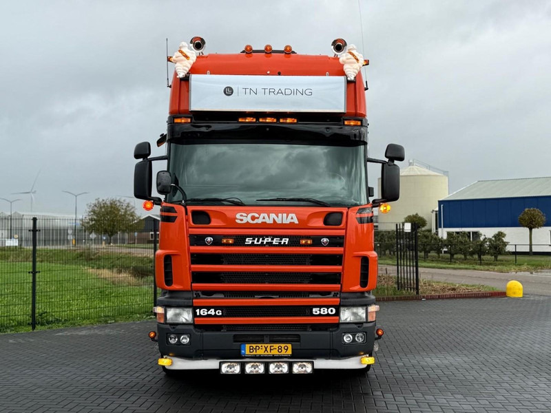Scania R 164 GA 6X2/4 NA 580 SHOW TRUCK, GESTUURDE VOORLOPER, COMPLEET, TOP. - Тягач: фото 3 Scania R 164 GA 6X2/4 NA 580 SHOW TRUCK, GESTUURDE VOORLOPER, COMPLEET, TOP. - Тягач: фото 3