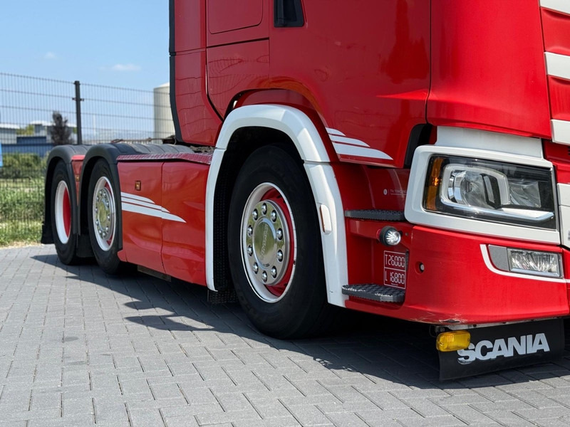 Scania S500 VOLLUCHT, GESTUURD, SHOWTRUCK, LEER. - Тягач: фото 2 Scania S500 VOLLUCHT, GESTUURD, SHOWTRUCK, LEER. - Тягач: фото 2