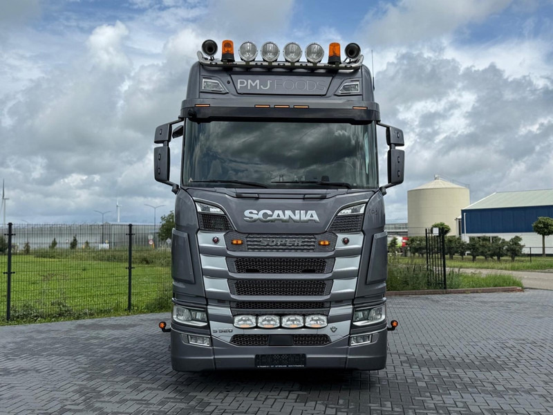 Scania S520 V8 NGS NIEUW STAAT, ALCOA, RETARDER, LEREN STOELEN, TACHO 2. - Тягач: фото 2 Scania S520 V8 NGS NIEUW STAAT, ALCOA, RETARDER, LEREN STOELEN, TACHO 2. - Тягач: фото 2
