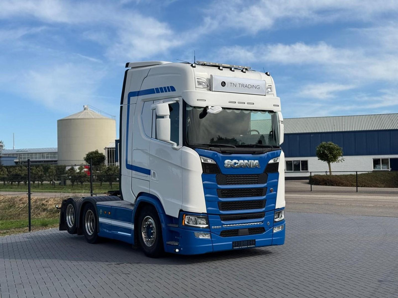 Scania S650 V8 NGS 2.95WB, PTO VOORBEREIDING, VOLLUCHT, KING OF THE ROAD, RETARDER, LEER. - Тягач: фото 4 Scania S650 V8 NGS 2.95WB, PTO VOORBEREIDING, VOLLUCHT, KING OF THE ROAD, RETARDER, LEER. - Тягач: фото 4