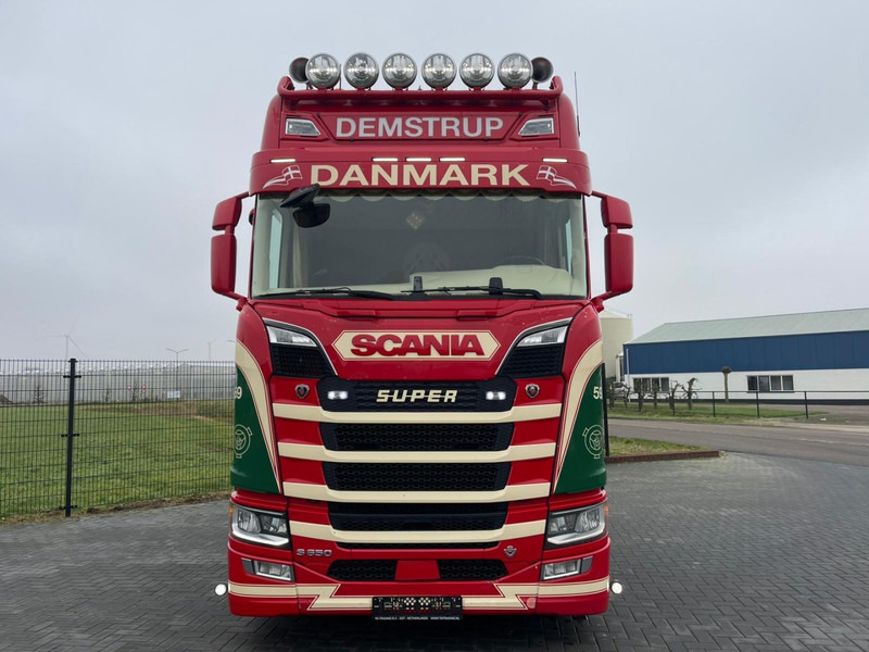Scania S650 V8 NGS SHOW TRUCK, FULL AIR, MOTOR BRAKE, PTO/HYDRAULIC! - Тягач: фото 3 Scania S650 V8 NGS SHOW TRUCK, FULL AIR, MOTOR BRAKE, PTO/HYDRAULIC! - Тягач: фото 3