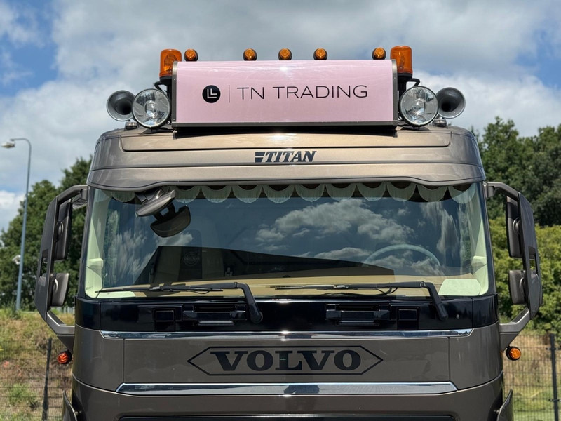 Volvo FH 13.500 SHOW TRUCK, FULL AIR, INTERIOR, TOP, HYDRAULIC. - Тягач: фото 4 Volvo FH 13.500 SHOW TRUCK, FULL AIR, INTERIOR, TOP, HYDRAULIC. - Тягач: фото 4