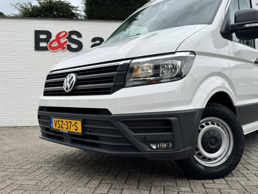 Volkswagen Crafter-30 2.0 TDI L3H3 Highline Carplay DAB Cruise Verwarmde voorruit Trekhaak Lat om Lat - Цельнометаллический фургон: фото 4 Volkswagen Crafter-30 2.0 TDI L3H3 Highline Carplay DAB Cruise Verwarmde voorruit Trekhaak Lat om Lat - Цельнометаллический фургон: фото 4