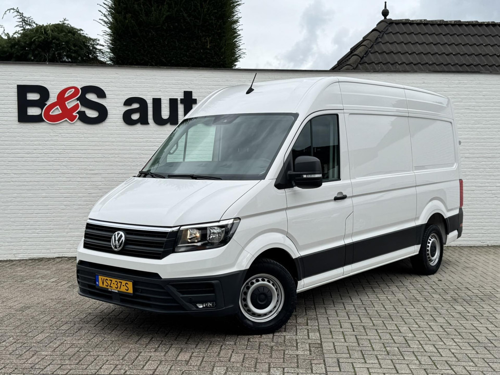 Volkswagen Crafter-30 2.0 TDI L3H3 Highline Carplay DAB Cruise Verwarmde voorruit Trekhaak Lat om Lat - Цельнометаллический фургон: фото 1 Volkswagen Crafter-30 2.0 TDI L3H3 Highline Carplay DAB Cruise Verwarmde voorruit Trekhaak Lat om Lat - Цельнометаллический фургон: фото 1