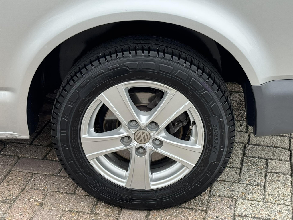 Volkswagen Transporter-2.0 TDI L2H3 Trekhaak Airco Navigatie Parrot Lat om Lat betimmering - Цельнометаллический фургон: фото 5 Volkswagen Transporter-2.0 TDI L2H3 Trekhaak Airco Navigatie Parrot Lat om Lat betimmering - Цельнометаллический фургон: фото 5