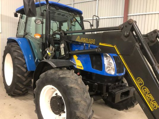 New Holland T5040 TRACTEUR + CHARGEUR - Трактор: фото 3 New Holland T5040 TRACTEUR + CHARGEUR - Трактор: фото 3