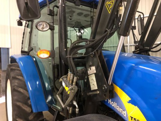 New Holland T5040 TRACTEUR + CHARGEUR - Трактор: фото 5 New Holland T5040 TRACTEUR + CHARGEUR - Трактор: фото 5