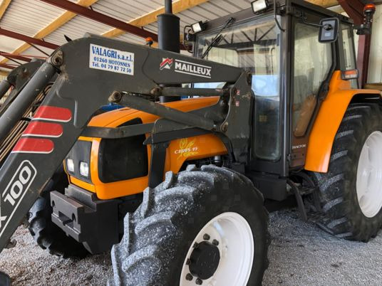 Renault CERES 95 X TRACTEUR + CHARGEUR MX80 - Трактор: фото 1 Renault CERES 95 X TRACTEUR + CHARGEUR MX80 - Трактор: фото 1
