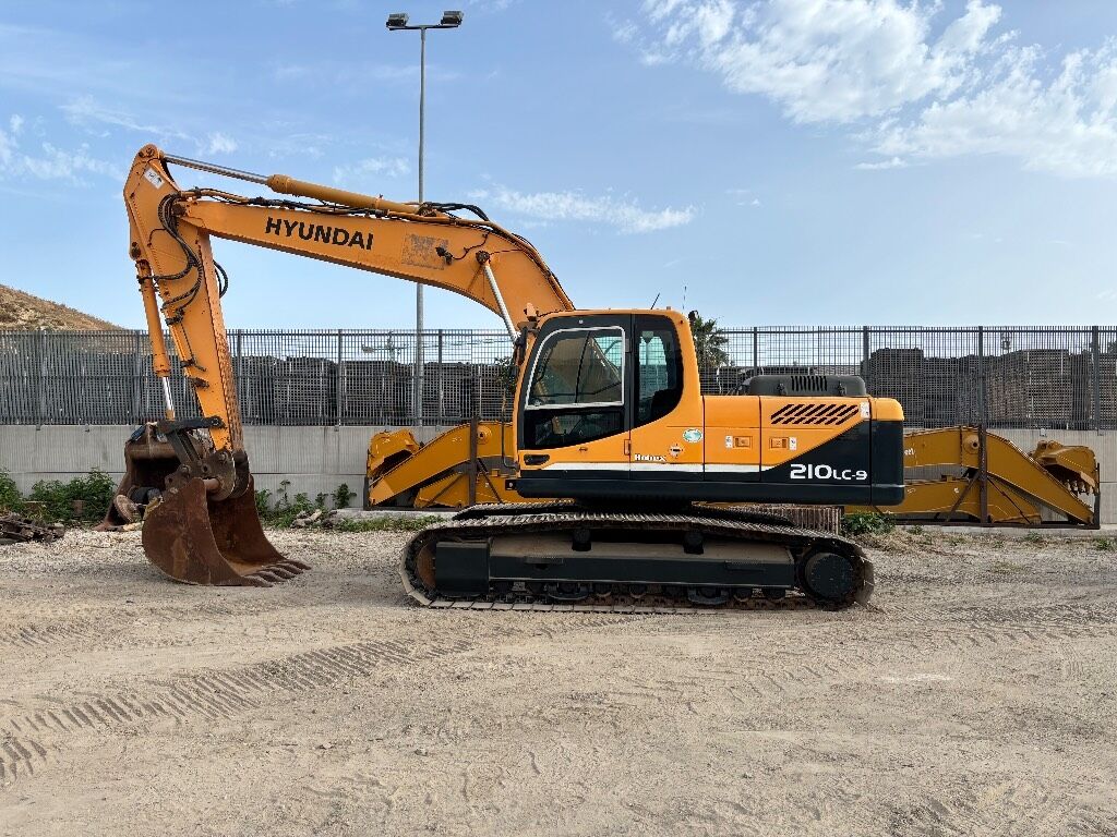 Hyundai R210LC-9 - Гусеничный экскаватор: фото 2 Hyundai R210LC-9 - Гусеничный экскаватор: фото 2