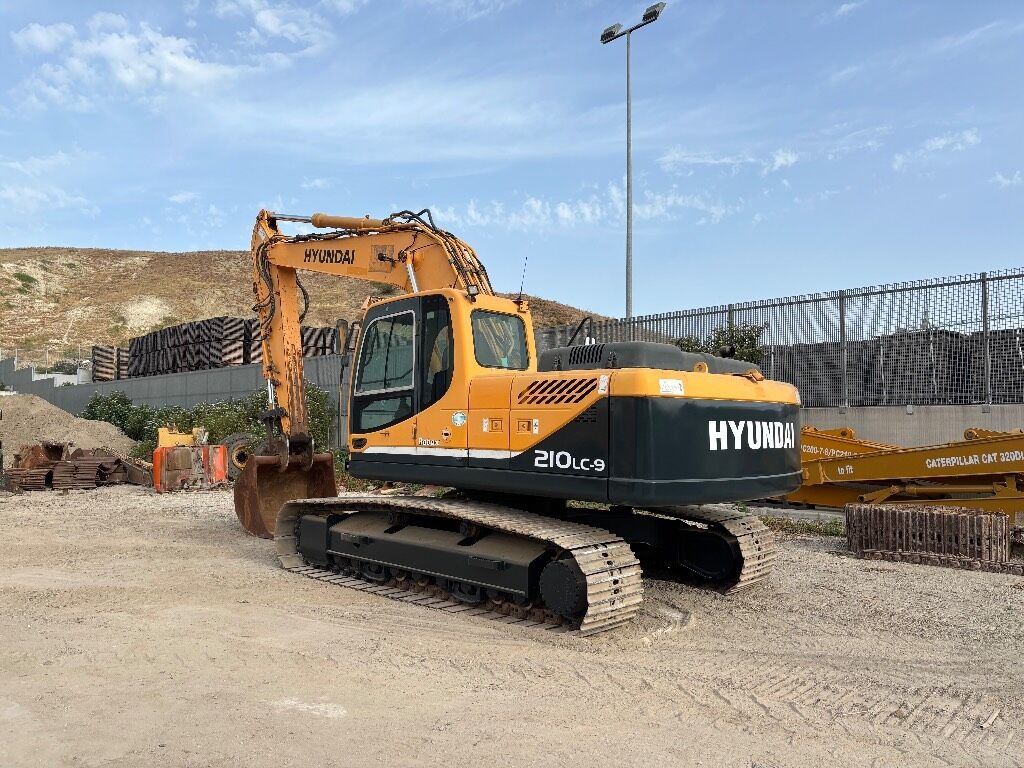 Hyundai R210LC-9 - Гусеничный экскаватор: фото 3 Hyundai R210LC-9 - Гусеничный экскаватор: фото 3