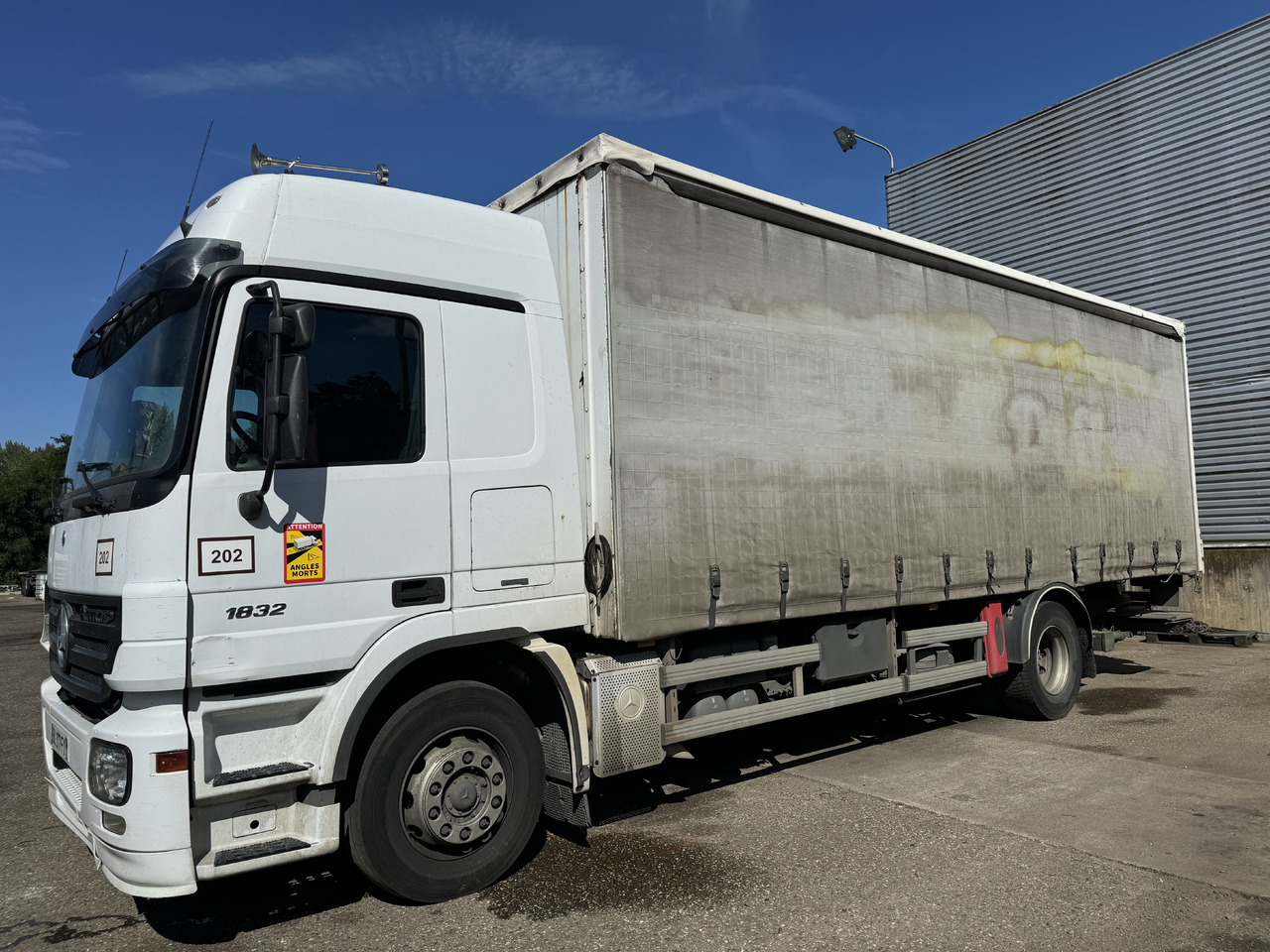 MERCEDES-BENZ ACTROS - Тентованный грузовик: фото 1 MERCEDES-BENZ ACTROS - Тентованный грузовик: фото 1