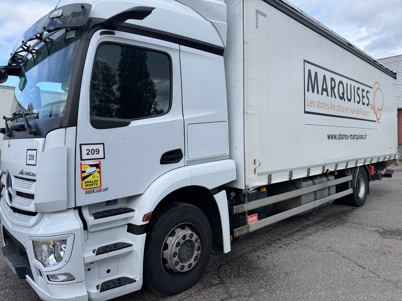 MERCEDES-BENZ Actros - Тентованный грузовик: фото 2 MERCEDES-BENZ Actros - Тентованный грузовик: фото 2