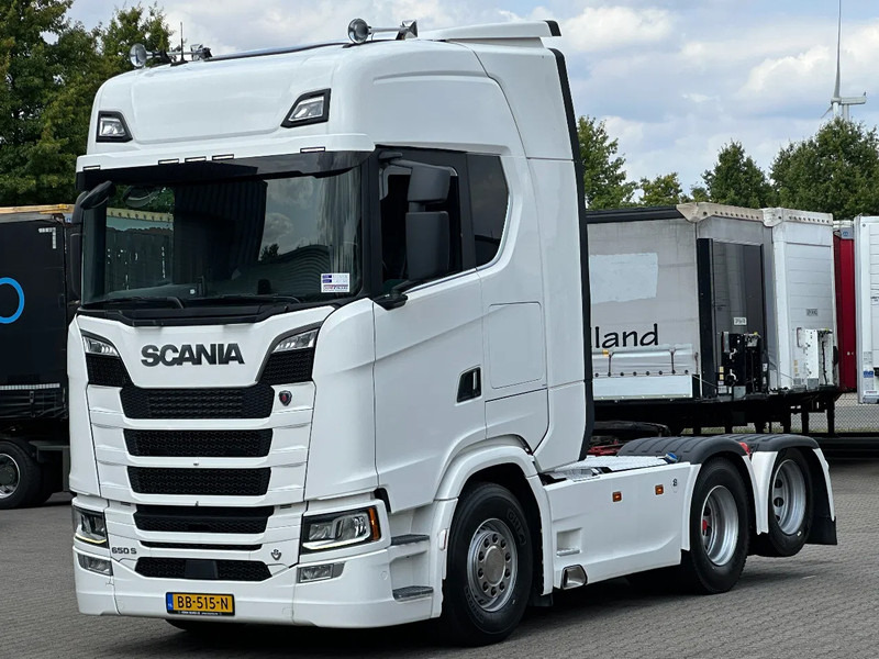 Scania S650 V8 6x2 Boogie / Retarder / 2 Tank / Full Air / Full Spoiler - Тягач: фото 1 Scania S650 V8 6x2 Boogie / Retarder / 2 Tank / Full Air / Full Spoiler - Тягач: фото 1