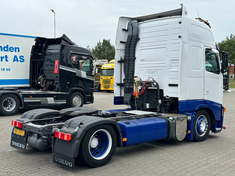 Volvo FH 400 Globe XL Mega / Full Air / 2 Tank / Euro 5 - Тягач: фото 3 Volvo FH 400 Globe XL Mega / Full Air / 2 Tank / Euro 5 - Тягач: фото 3